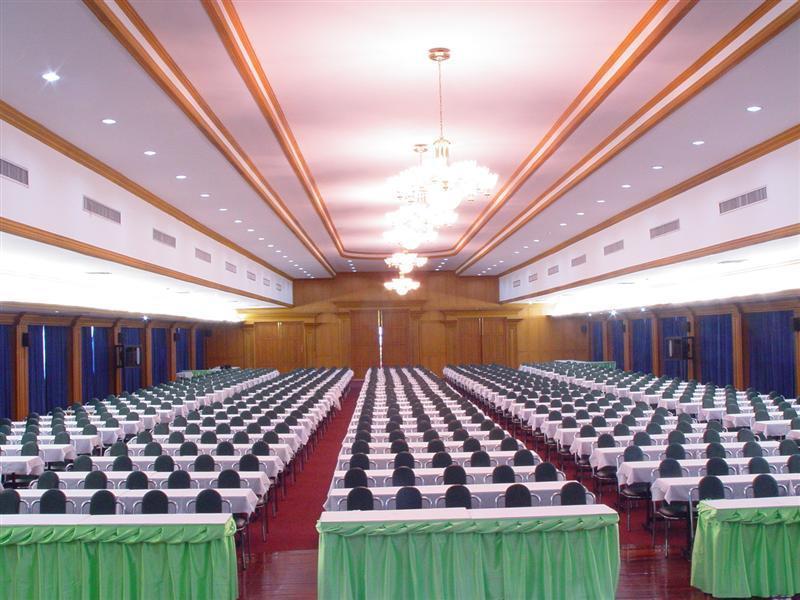 Pathumthani Place Hotel Eksteriør billede