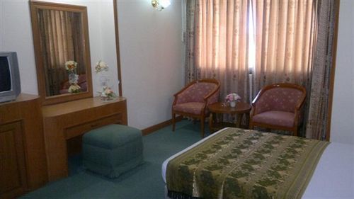Pathumthani Place Hotel Eksteriør billede