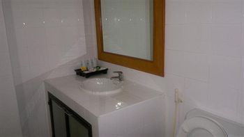 Pathumthani Place Hotel Eksteriør billede